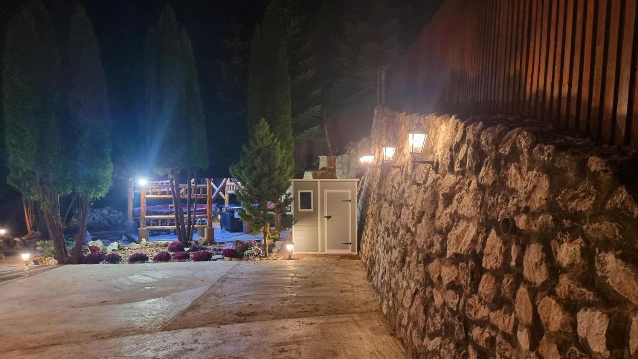 Marble Villa: Luxury Estate - Central But Intimate Синая Экстерьер фото